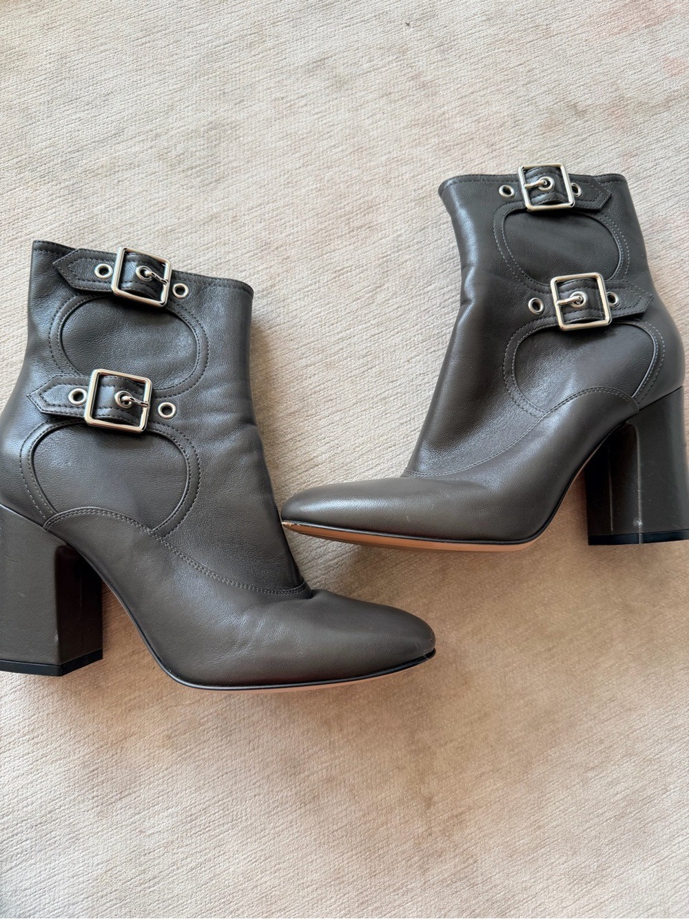 Gianvito Rossi Grey Leather Buckle Ankle Boots Size 38